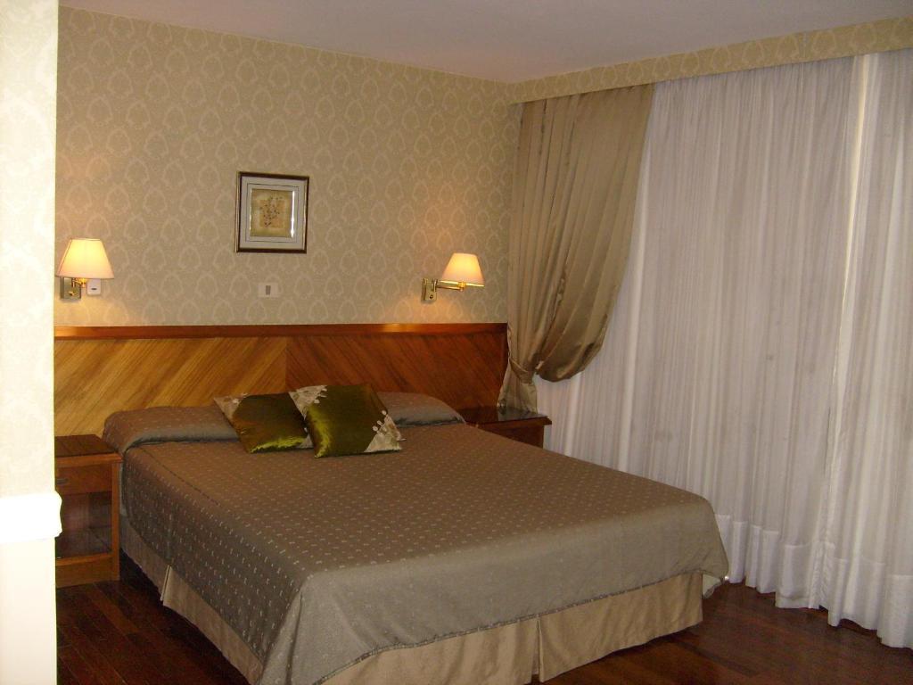 Premier Hill Suites Hotel Asuncion Exterior foto